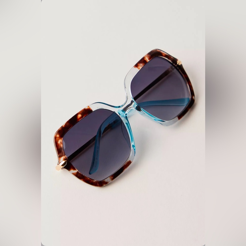 Free People polly Oversized square Sunglasses - Picture 9 of 14